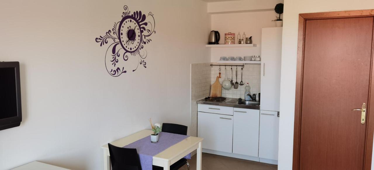 Apartmani Neva 수페타르 외부 사진
