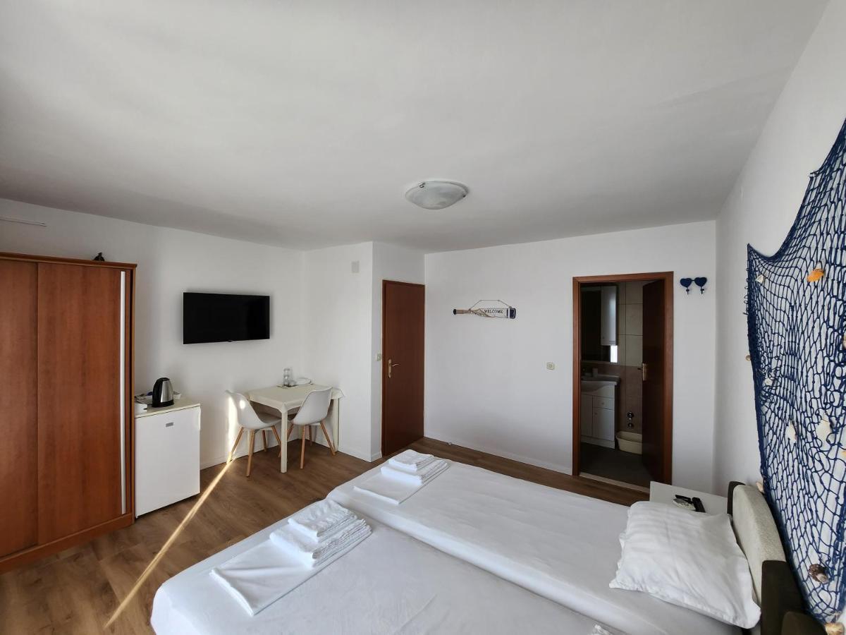 Apartmani Neva 수페타르 외부 사진