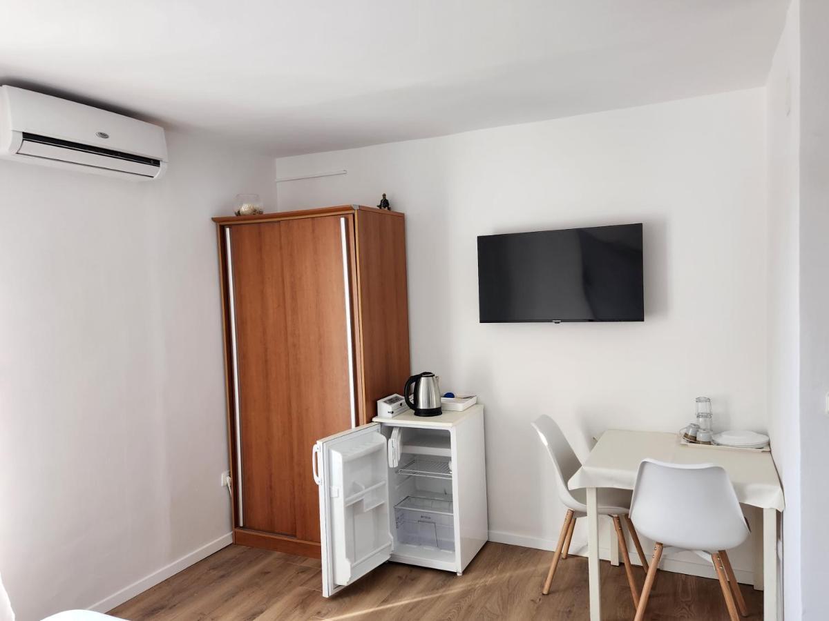 Apartmani Neva 수페타르 외부 사진